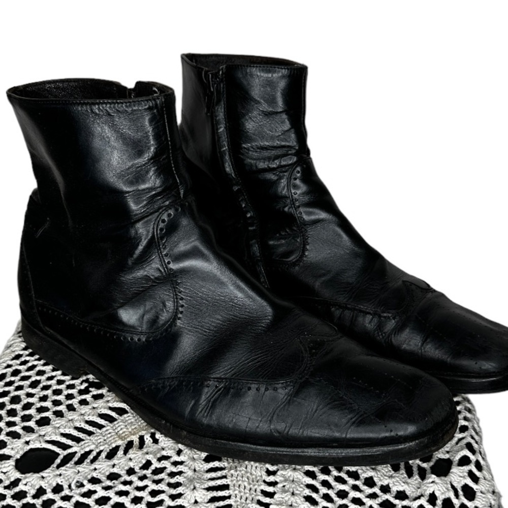 Taryn‎ Rose Black Leather Boots - Picture 4 of 8